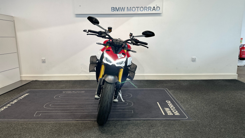 Ducati Streetfighter V4 S Red (22MY)